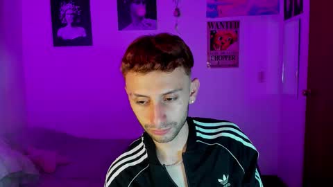 Snapshot of santi_mateo chatting on 09-14-25, 05:06 Santi online show from 09-14-25, 05:06