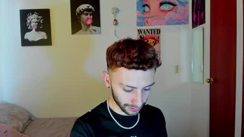 Snapshot of santi_mateo chatting on 09-21-25, 07:37 Santi online show from 09-21-25, 07:37