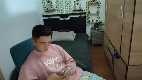 santi_ss online show from 05-10-26, 12:05
