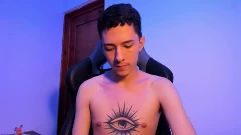 santi_twink19 online show from 02-10-25, 05:03