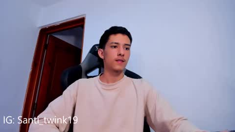 santi_twink19 online show from 02-16-25, 04:21