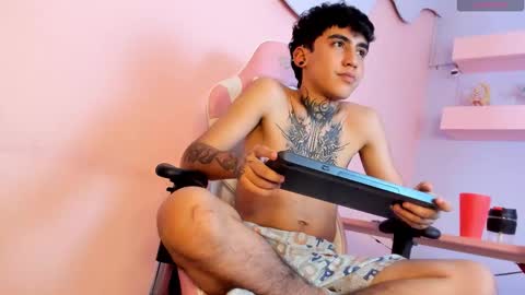 SantiAbader online show from 10-26-25, 03:40