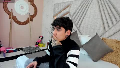 SantiAbader online show from 11-20-25, 12:05