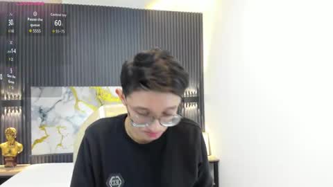 Snapshot of santiago_russo18 chatting on 10-01-25, 01:06 santiago_russo18 online show from 10-01-25, 01:06