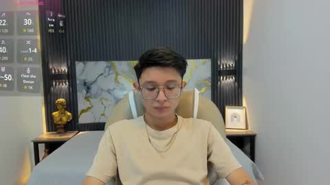Snapshot of santiago_russo18 chatting on 10-03-25, 12:02 santiago_russo18 online show from 10-03-25, 12:02