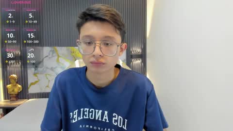 Snapshot of santiago_russo18 chatting on 10-05-25, 12:47 santiago_russo18 online show from 10-05-25, 12:47