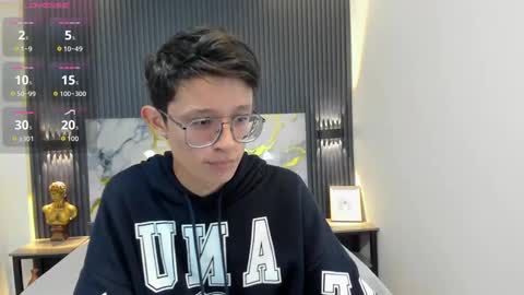 Snapshot of santiago_russo18 chatting on 10-09-25, 01:20 santiago_russo18 online show from 10-09-25, 01:20