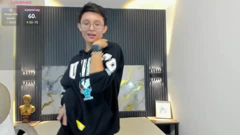 Snapshot of santiago_russo18 chatting on 10-10-25, 12:48 santiago_russo18 online show from 10-10-25, 12:48