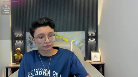 Snapshot of santiago_russo18 chatting on 10-12-25, 01:10 santiago_russo18 online show from 10-12-25, 01:10