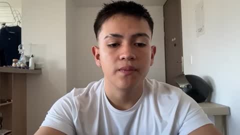 Snapshot of santiagomg_ chatting on 07-16-26, 06:36 santiagomg_ online show from 07-16-26, 06:36