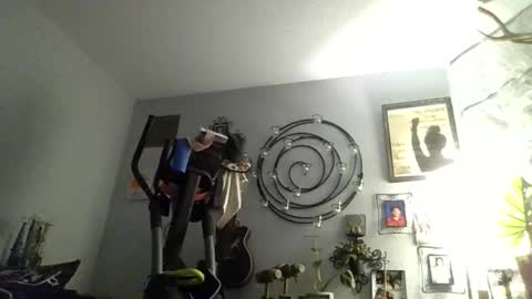 santiagorivera012477 online show from 10-20-25, 05:08