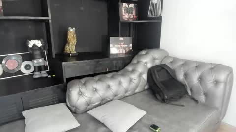 Julius Novachrono  online show from 10-05-25, 07:23