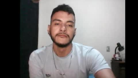 Snapshot of santiexxx chatting on 09-25-25, 03:10 santiexxx online show from 09-25-25, 03:10