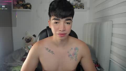 Mr. Santiago online show from 04-17-26, 01:36