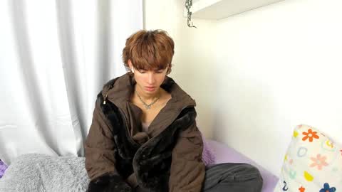 Snapshot of santy_kitty chatting on 01-13-25, 05:55 kitty online show from 01-13-25, 05:55