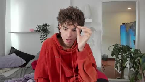 Snapshot of santy_kitty chatting on 01-12-26, 05:07 kitty online show from 01-12-26, 05:07