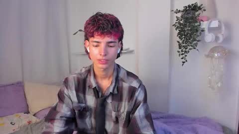 Snapshot of santy_kitty chatting on 02-26-26, 02:10 kitty online show from 02-26-26, 02:10