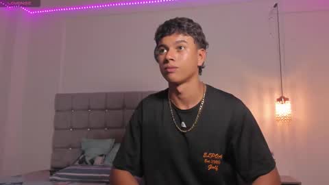 Snapshot of santy_stump chatting on 11-01-25, 09:28 santy_stump online show from 11-01-25, 09:28