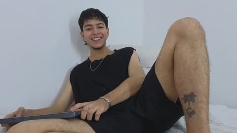 Snapshot of santybig18 chatting on 12-16-24, 06:16 santybig18 online show from 12-16-24, 06:16