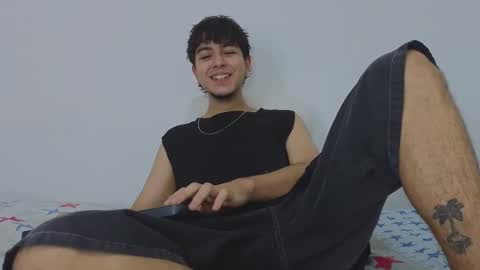 Snapshot of santybig18 chatting on 03-02-25, 07:32 santybig18 online show from 03-02-25, 07:32