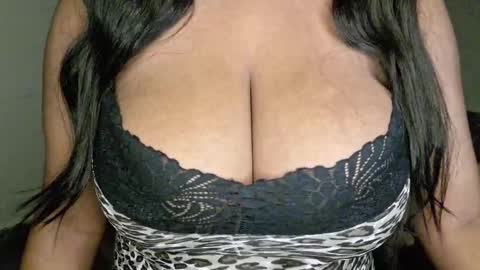 Snapshot of sanvi13 chatting on 02-07-26, 11:41 sanvi13 online show from 02-07-26, 11:41