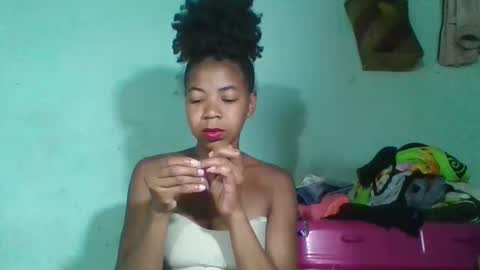 Snapshot of sanyah0123 chatting on 11-10-25, 07:29 sanyah0123 online show from 11-10-25, 07:29