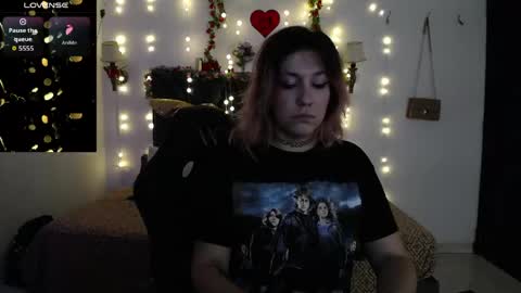 Snapshot of sanyaseraphine0 chatting on 05-06-26, 06:57 sanyaseraphine0 online show from 05-06-26, 06:57