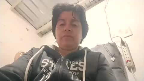 Saori online show from 11-20-25, 02:12