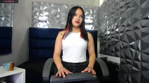 Saphire online show from 02-06-26, 02:09