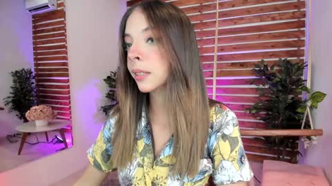 Snapshot of sapphire_venus chatting on 12-04-24, 09:46 Valerin online show from 12-04-24, 09:46