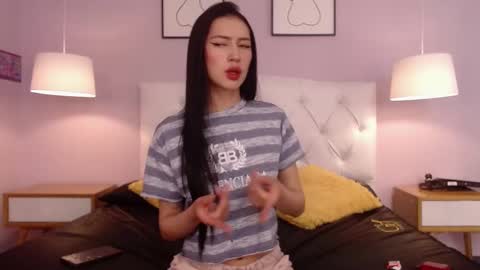 Sara online show from 09-29-25, 08:24