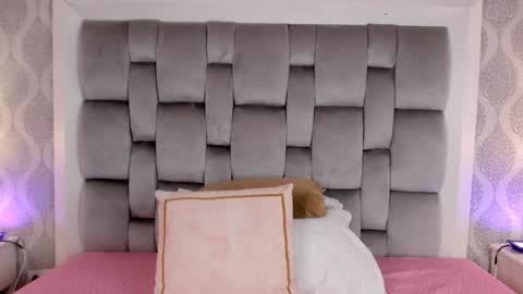 Sara online show from 02-21-25, 03:34