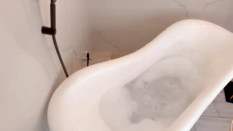 Sara online show from 03-08-25, 06:43