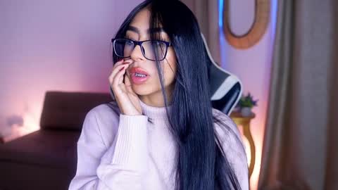 Sara  online show from 12-20-24, 01:00