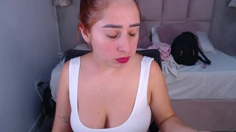 Snapshot of sara_angeelss chatting on 05-23-26, 11:31 Sara... online show from 05-23-26, 11:31