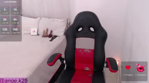 Snapshot of sara_bella1 chatting on 02-13-25, 01:50 Im Angelica My pleasure in your hands Give me more vibrations and make me cum PVT IS OPEN online show from 02-13-25, 01:50