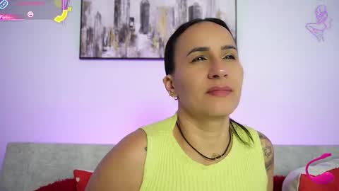   online show from 12-01-25, 11:37