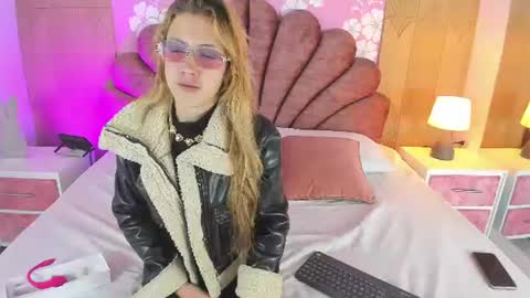 sara_colyn online show from 06-14-26, 12:40