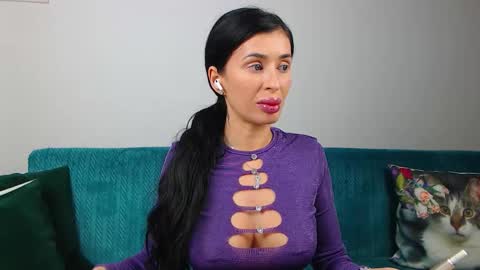 Snapshot of sara_daisy chatting on 02-13-26, 05:42 Im Sara I am happy to be here online show from 02-13-26, 05:42