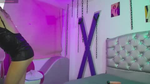 Sara Davina online show from 01-22-25, 09:46