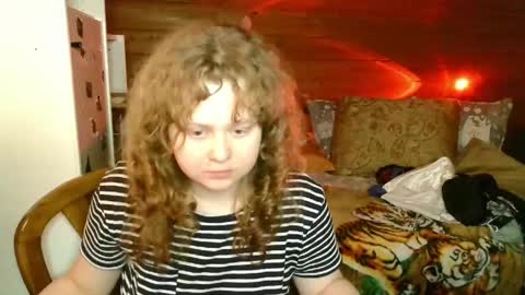 Snapshot of sara_del_sun chatting on 04-26-26, 08:12 Sara online show from 04-26-26, 08:12