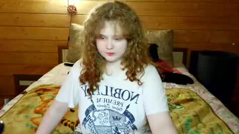 Snapshot of sara_del_sun chatting on 06-11-26, 02:48 Sara online show from 06-11-26, 02:48