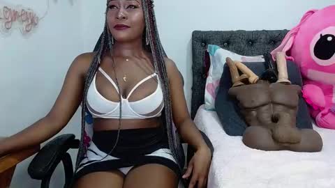 Sara Greyx online show from 01-18-25, 12:02