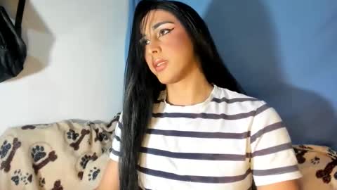 Snapshot of sara_hunter12 chatting on 11-25-25, 06:46 sara_hunter12 online show from 11-25-25, 06:46