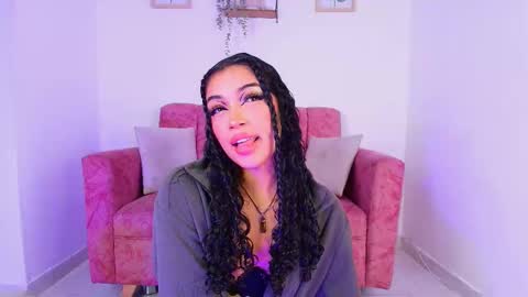 Snapshot of sara_jhonsonn chatting on 09-18-25, 10:45 Sara Jhonson online show from 09-18-25, 10:45