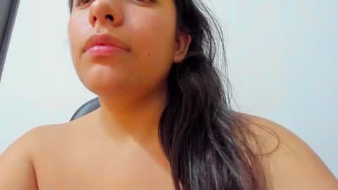 Snapshot of sara_len chatting on 07-16-26, 05:52 sara_len online show from 07-16-26, 05:52