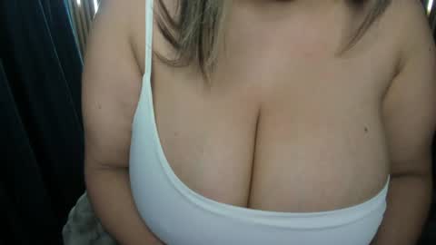 sarah  LIZCANO....... online show from 05-18-26, 10:21