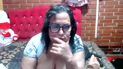 Sara love online show from 05-31-26, 06:53