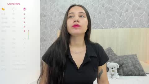 Sara online show from 05-19-26, 12:33