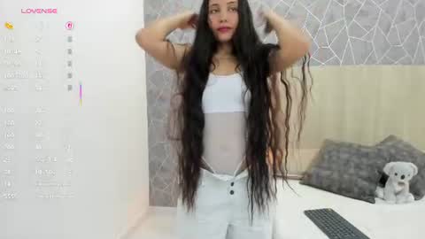 Sara online show from 06-11-26, 12:58